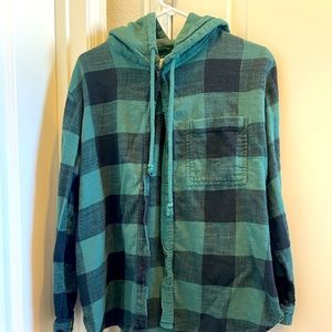 Women’s Medium Green AE Hooded Flannel
